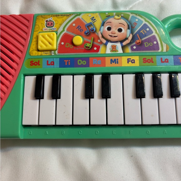 CoComelon First Act Musical Keyboard Piano Toy, 23 Keys - Multicolor - Picture 2 of 4